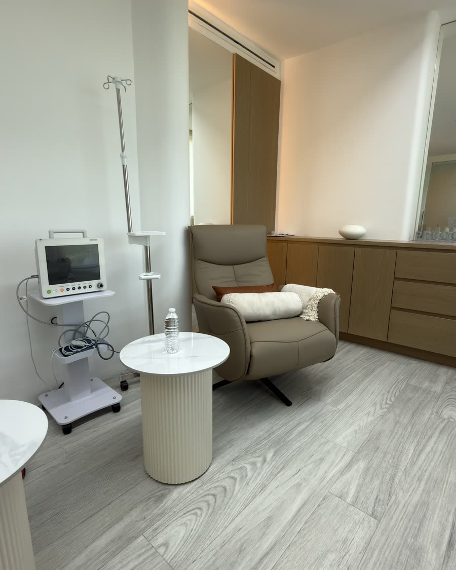 Longevia treatment room
